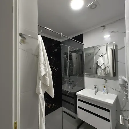 Gremi Residences * Πόγραδετς